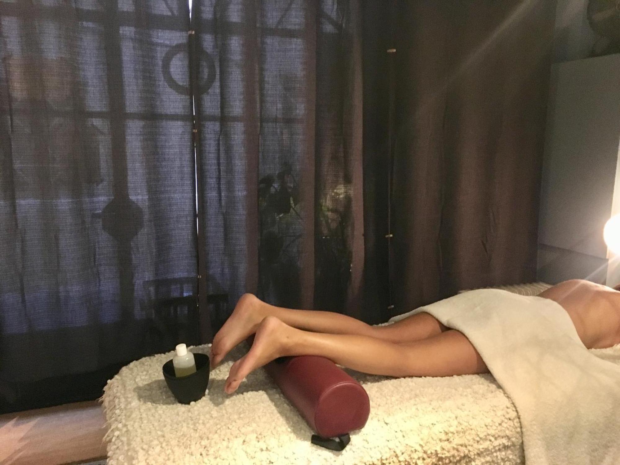 D'autres, Massages 3*